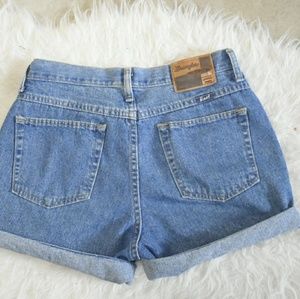 Vintage Wrangler blues high waisted jean shorts